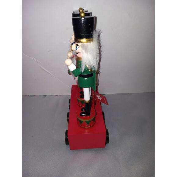 North Pole Trading Co 12 inch 3 Soldiers Plays Music Nutcrackers - Picture 4 of 10